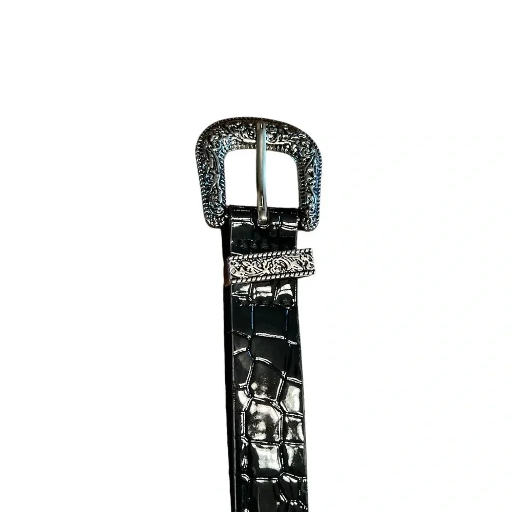 Black detailed belt